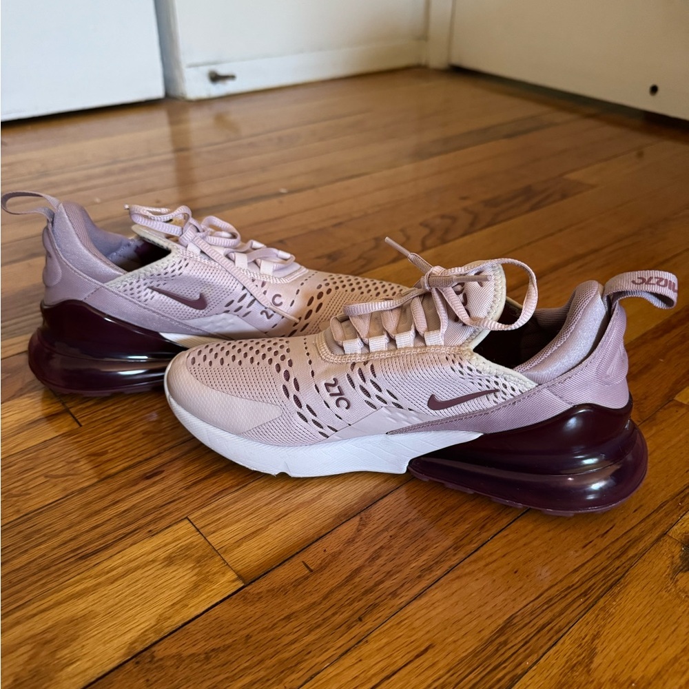 Women’s Nike Air Max 270